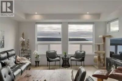 This Omnia unit blends comfort and style with ocean and nature views—and it’s ready to move in. The...
