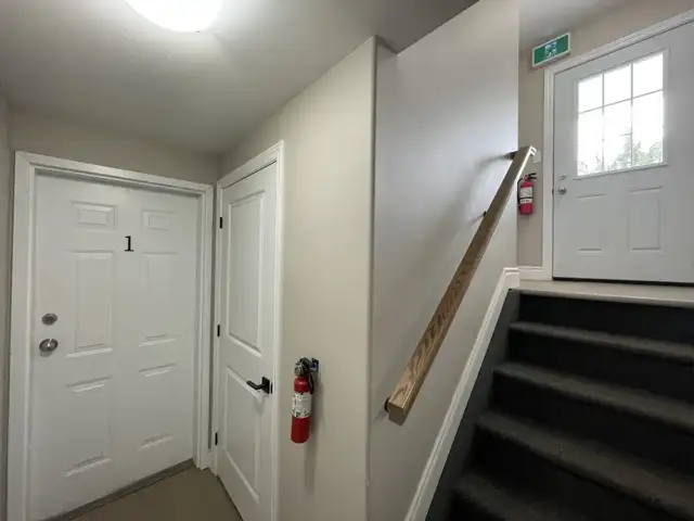 3 bedroom apartment, walking distance to SLC 1-37 Churchill in Long Term Rentals in Kingston - Image 3