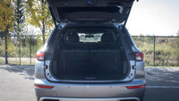 This Mitsubishi Outlander has a strong Regular Unleaded I-4 2.5 L/152 engine powering this Variable... (image 8)