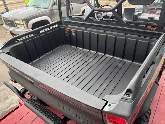 2026 Segway UT10 PREMIUM in ATVs in Edmonton - Image 8