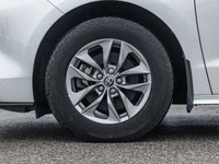 2025 Toyota Sienna XLE HEV | SUNROOF | NAVI | LEATHER The 2025 Toyota Sienna XLE HEV is a high-utili... (image 3)