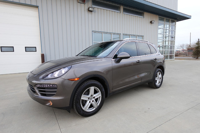 2011 PORSCHE CAYENNE 4WD-3.6L V6-HEATED LEATHER-SUNROOF-CLEAN in Cars & Trucks in Edmonton - Image 3