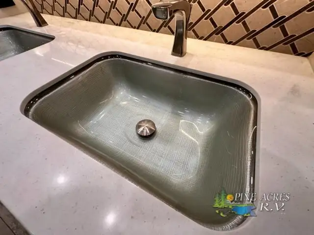 2021 Entegra Coach Anthem 44F only 35K Miles in RVs & Motorhomes in Moncton - Image 59