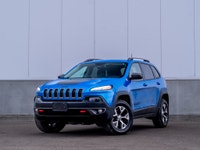 CARGET AUTOMOTIVE is thrilled to offer this 2017 Jeep Cherokee Trailhawk, an off-road-capable SUV fe... (image 1)