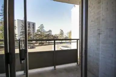 Modern Upgraded 1 Bedroom Apartment at Park Towers Guelph in Long Term Rentals in Guelph - Image 17