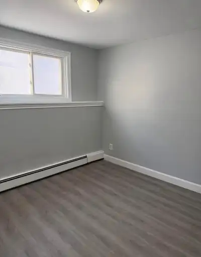 Rent: $1,100 /month and 50% OFF for August Location: 16 Anne Street, Moncton, NB Available Immediate...