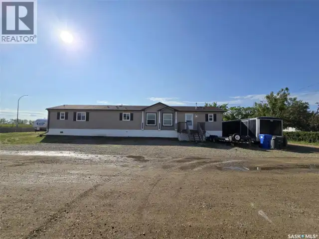 219 11 HIGHWAY Chamberlain, Saskatchewan in Houses for Sale in Moose Jaw - Image 3