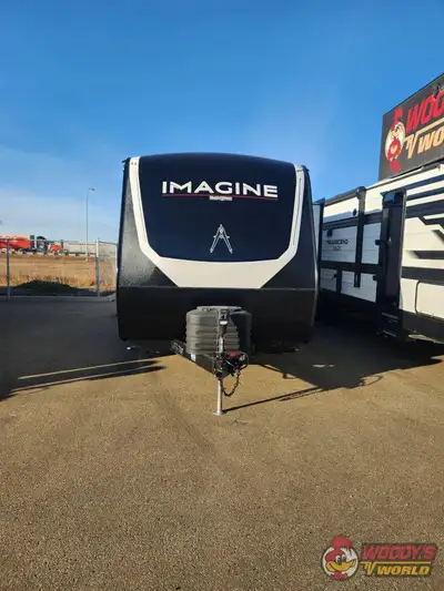 Specifications and Features: Exterior Height: 11' 2 Interior Height: 6' 6 Awning Length: 21' Tire Si...