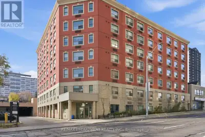Welcome to this updated two-bedroom, one bathroom unit located in the heart of downtown Hamilton. En...