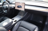 NO ACCIDENT WELL MAINTAINED Tesla Model 3 Standard Range Plus, With Advanced Features, Cutting-Edge... (image 9)