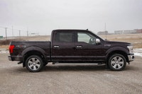 ENGINE: 3.5L V6 ECOBOOST -inc: auto start/stop technology system 3.31 Axle Ratio GVWR: 3 175 kg (7 0... (image 4)
