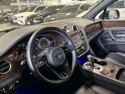 2019 Bentley Bentayga V8 AWD | NO LUX TAX | NIGHT VISION | HEADS, View more