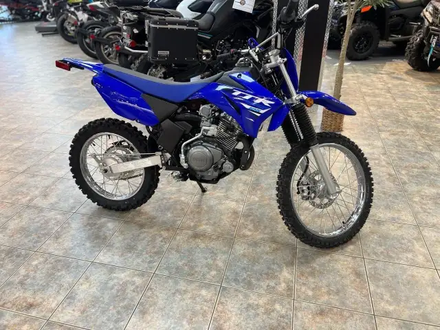 2025 YAMAHA TT-R 125 in Dirt Bikes & Motocross in Saguenay - Image 3