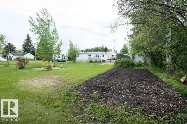 4903A 47 AV Rural Westlock County, Alberta in Houses for Sale in Edmonton - Image 14