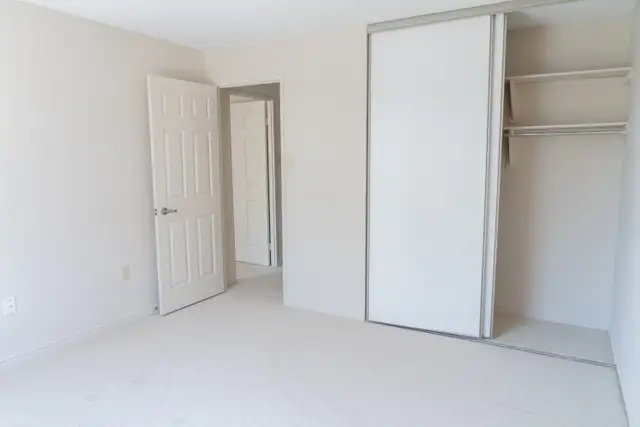 Windermere Place - Syracuse Apartment for Rent in Long Term Rentals in London - Image 16