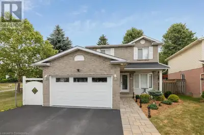 Great value in this beautifully updated detached home offering approx. 1,400 sq ft, 3 bedrooms, 2.5...
