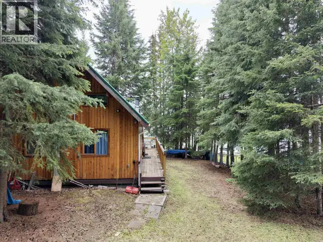 7640 BURGESS ROAD 100 Mile House, British Columbia in Houses for Sale in 100 Mile House - Image 8