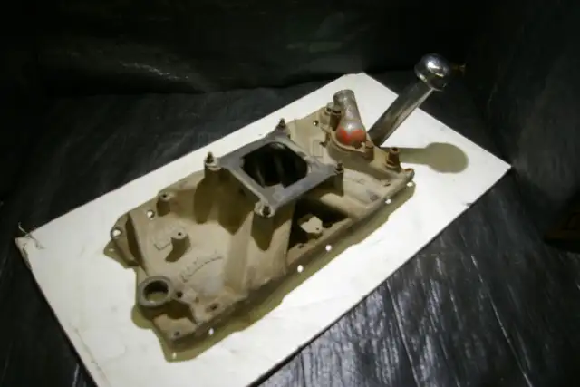 INTAKE MANIFOLD EDELBROCK TORKER in Engine & Engine Parts in Edmonton - Image 4