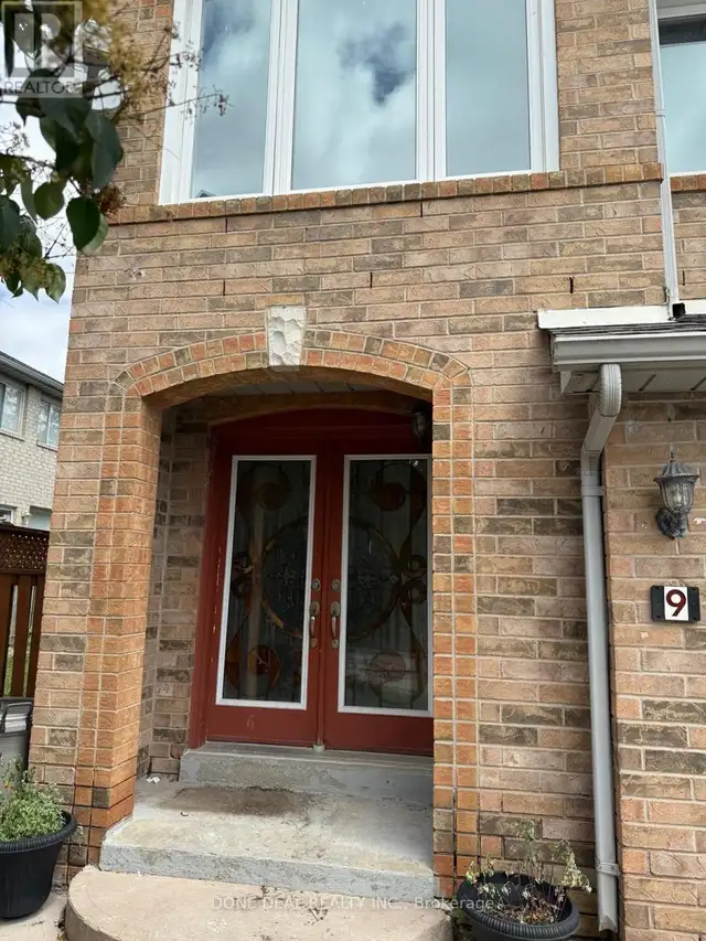 22 - 9 GOLDBERRY COURT Brampton (Brampton West), Ontario63006664599425122