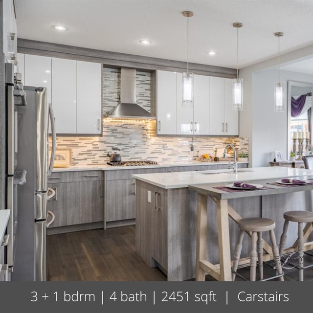 Carstairs Alberta Premium Interior+Exterior Living+Triple Garage