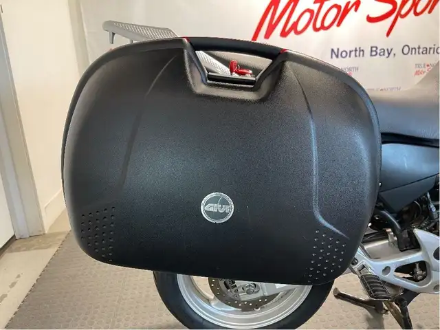 2008 Honda Varadero CLEAN BIKE/CERTIFIED/GIVI SADDLEBAGS/FINANCE in Sport Touring in North Bay - Image 11