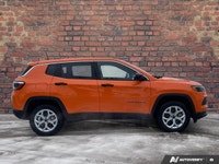Only 21 Miles! This Jeep Compass has a dependable Intercooled Turbo Regular Unleaded I-4 2.0 L/122 e... (image 5)