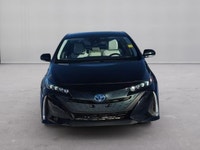 LUXURY TRIM, ECONOMICAL, RELIABLE Save on fuel without sacrificing comfort or reliability in this 20... (image 8)