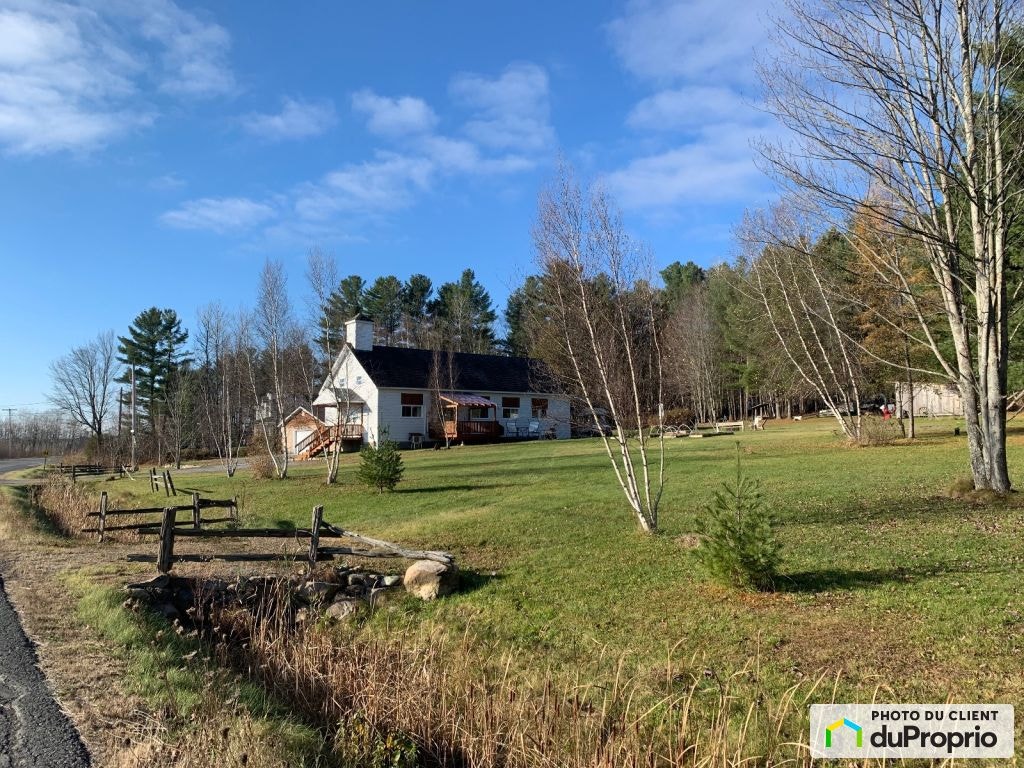 $845,000 - 1 1/2 Storey for sale in Magog — photo 2