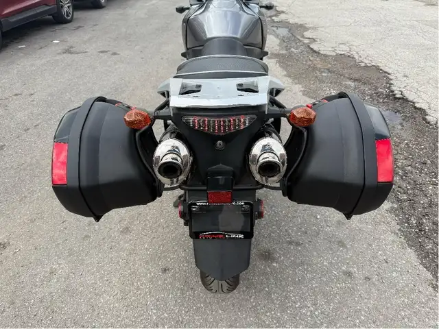 2006 Suzuki V-Strom 1000 ~ V-STROM 1000 ~ COMFORT ~ TOURING ~ LO in Street, Cruisers & Choppers in City of Toronto - Image 15