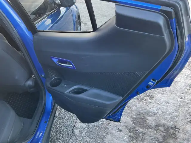 2019 Toyota C-HR in Cars & Trucks in Ottawa - Image 33