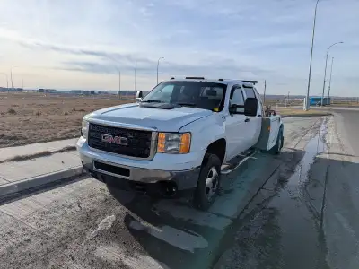 ***CALLS ONLY*** 2013 GMC Sierra 3500HD Tow Truck 748,000KMS - 6.6L LML Duramax Diesel - Automatic -...