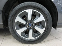 SUBARU FORESTER 2017 TOURING EYE-SIGHT AWD AUTOMATIQUE TOUT ÉQUIPÉ / INTÉRIEUR EN TISSUS CHAUFFANT /... (image 8)