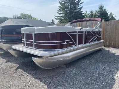 2024 Sylvan Mirage 820 Cruise 2024 Sylvan 820 Mirage Cruise ============================= Finished i...
