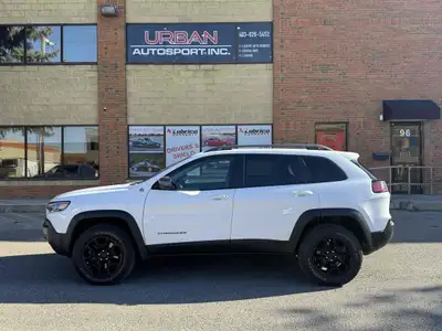 2019 JEEP CHEROKEE TRAILHAWK ELITE FRONT COLLISION ALERT LANE KEEP ASSIST ACTIVE CRUISE PANORAMIC RO...