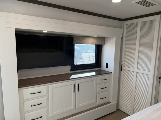 2024 Forest River RIVERSTONE 421 FK in Travel Trailers & Campers in St. Albert - Image 56