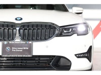 2022 BMW 3 Series 330e xDrive 2.0L 4-Cylinder AWD 8-Speed Automatic EXTERIOR - ALPINE WHITE INTERIOR... (image 2)