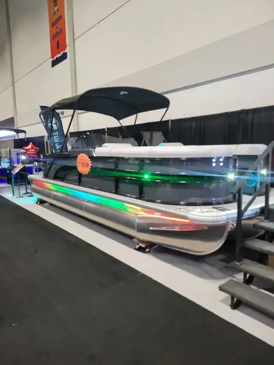 2026 Avro Maverick Tritoon, comes FULLYYYYYYY loaded: Including a $6500 lighting package controlled...