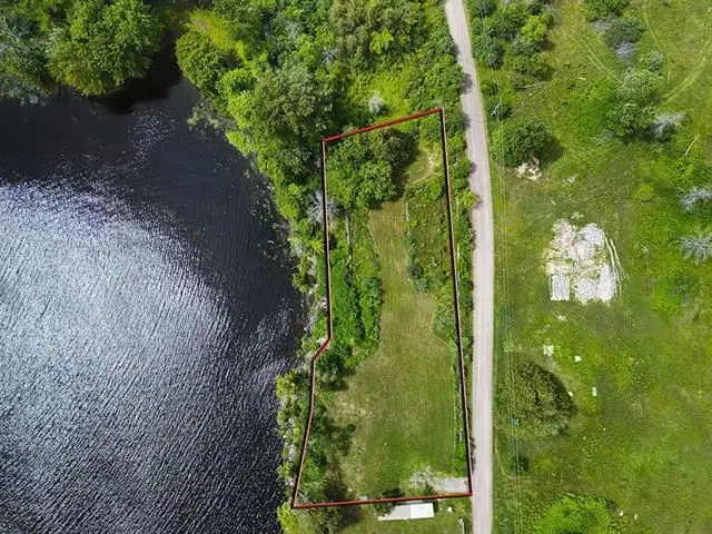 1111 Ch. de la Pointe-Indienne Pontiac, Quebec in Land for Sale in Ottawa - Image 5