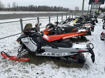 Ski-Doo MXZ XRS 850 Q/A 2022 SPECIAL PRICING !!!! UNIT SOLD AS-IS. Unité propre et prête à rouler !!...
