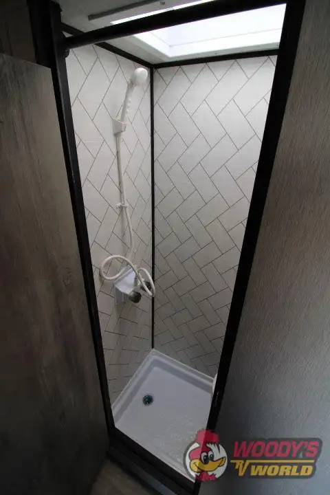 2027 SUNSET PARK RV SUNRAY 149 in Travel Trailers & Campers in Abbotsford - Image 22