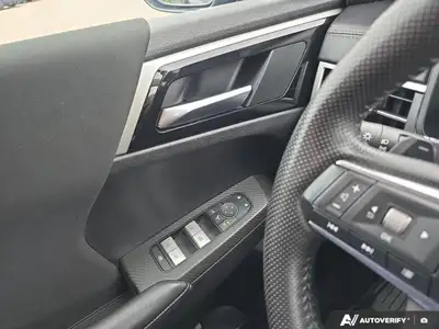2025 Mitsubishi Outlander Plug-In Hybrid SE | NO ACCIDENTS EV, View more