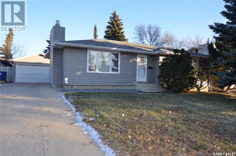 106 Carling PLACE Saskatoon, Saskatchewan Houses for Sale Saskatoon