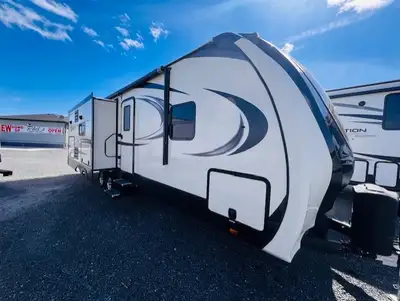 2020 GRAND DESIGN REFLECTION 297RST * SUPER CLEAN UNIT * HITCH & SWAY BARS INCLUDED!! * ARCTIC INSUL...
