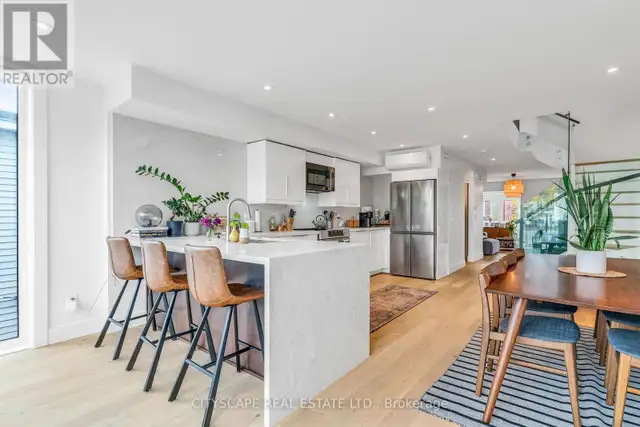 UPPER - 61 EDWIN AVENUE Toronto (Dovercourt-Wallace Emerson-Junc in Long Term Rentals in City of Toronto - Image 17