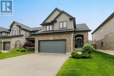 Welcome to 976 Springbank Ave in our very own Woodstock. This beautiful 2 storey home is located in...