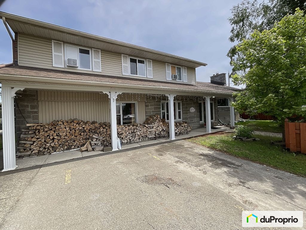 $750,000 - Intergenerational for sale in Ste-Therese — photo 2