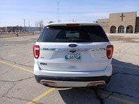 Low Low Mileage on this All Wheel Drive 2017 Ford Explorer, Just 75,000 Km’s, 7 passenger, Remote st... (image 5)