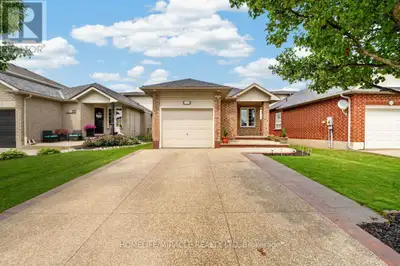 Location! Location! Location! Beautiful 4+1 Bedroom, 2.5 Bath, Detached 5 Level Backsplit Upgraded H...