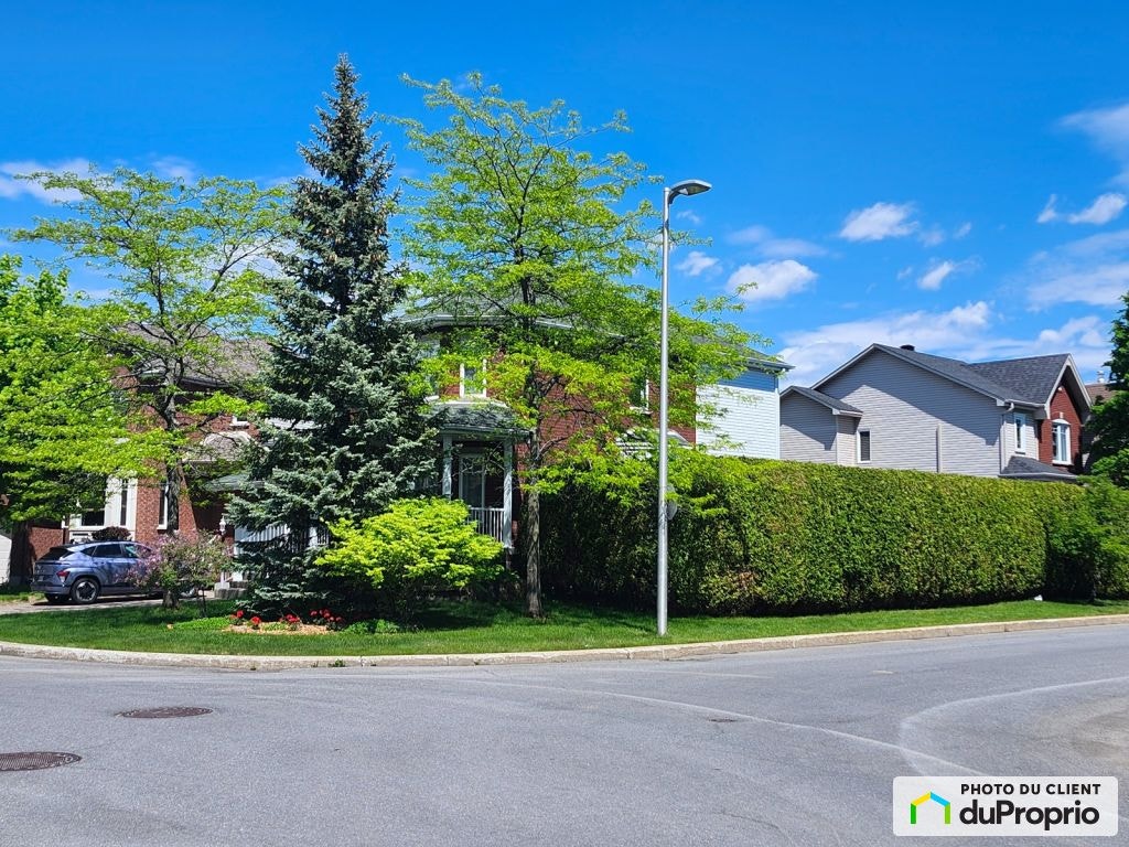 $1,049,000 - 2 Storey for sale in Longueuil (Vieux-Longueuil) — photo 3