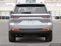 4X4 | Remote Start | Heated Seats + Wheel | Apple CarPlay | Low kms | Clean Carfax | Fully Inspected... (image 5)